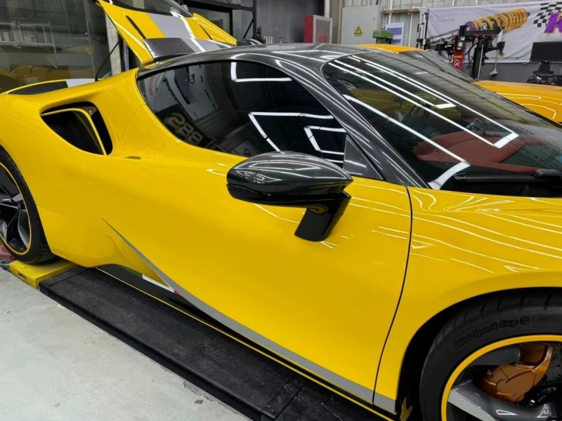 SF90 Body Kits for High Quality Fast Delivery Dry Carbon Fiber Front Lip Side Skirt Diffuser Engine Interior Cover Plate